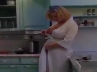 Minun äitipuoli sisään the keittiö varhainen aamu hotmoza: seksi klipsi 11 | xhamster