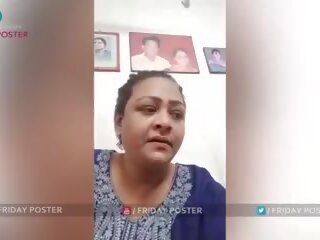 Shakeela mallu ingin untuk menunjukkan dia besar dada di gupchup.