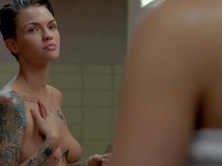 Ruby গোলাপ - orange is the new black s03e09