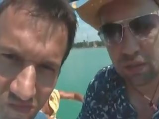 Yacht festa sesso video orgia