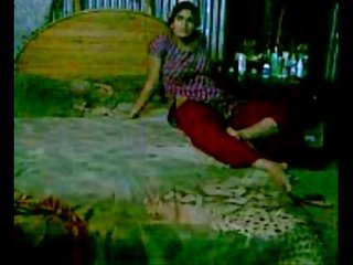 อินเดีย bhabhi สกปรก วีดีโอ ด้วย devar บน คนชอบสุนัข สไตล์ บน ห้องนอน xxx วีดีโอ