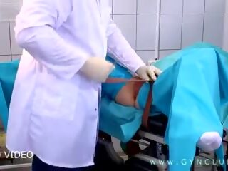 Desiring specialist performs 的gyno 考试, 自由 xxx 视频 71 | 超碰在线视频